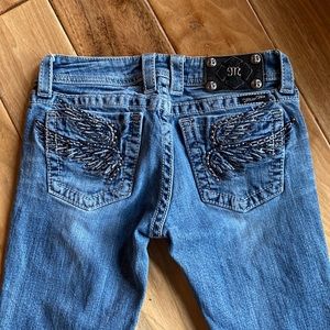 Super cute Miss Me Capri size 26